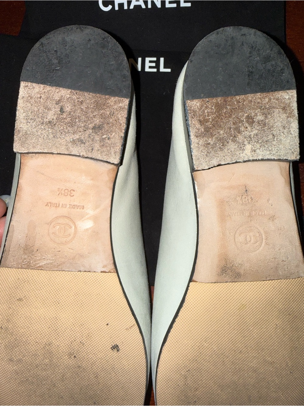 CHANEL Two-Tone Leather Ballet Flats in White and Black - Picture 7 of 9